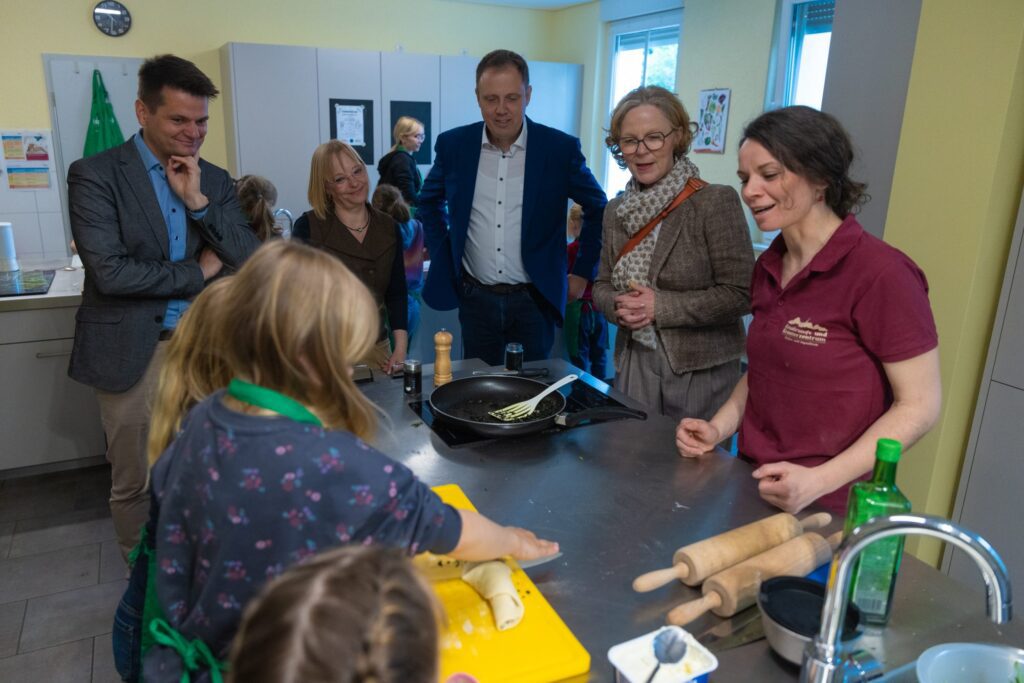 Besuch von Staatsministerin Regina Kraushaar in Hoyerswerda am 19.05.2025